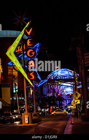 Neonröhren im Stadtteil Fremont in Las Vegas, NV. Stockfoto