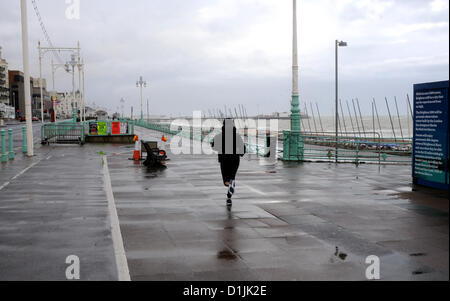 Brighton UK 25. Dezember 2012 - Läufer auf Brighton Seafront Weihnachtsmorgen früh Stockfoto