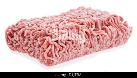 Isolierte Portion gehackte Fleisch auf weißem Hintergrund Stockfoto