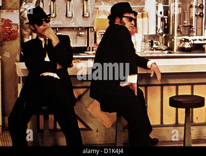 Blues Brothers Blues Brothers, Dan Aykroyd, John Belushi Elwood (Dan Aykroyd, l) Und Joliet Jake (John Belushi, R) traeumen Stockfoto