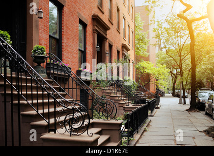 Ein Blick vom idyllischen Brooklyn Heights, Brooklyn, New York City, USA. Kurze Schärfentiefe. Stockfoto