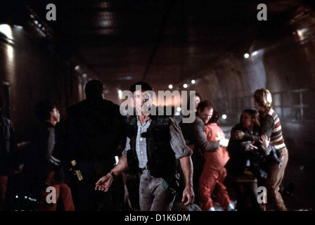 Tageslicht Daylight Kit Latura (Sylvester Stallone) *** lokalen Caption *** 1996 Universal clips 06/97 Stockfoto