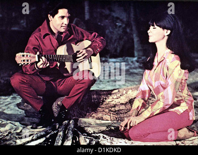 Nur Nicht Vorstadtbühnen Sein Clambake Scott (Elvis Presley) Erfurts Dianne (Shelley Fabares) *** lokalen Caption *** 1967-- Stockfoto