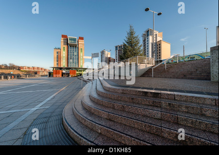 Ostsee Square Gateshead und Baltischen Zentrum für Zeitgenössische Kunst Stockfoto