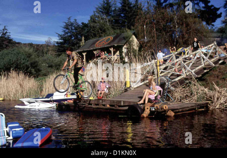 Ferien Total Verrueckt Camp Nowhere Szene Die Kinder Im Sommer-Camp Lassen es Sich Ohne Ihre Eltern so Richtig gut Gehen. *** Stockfoto