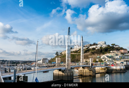 Fußgängerbrücke Gehweg in Torquay Inner Harbour Devon England Stockfoto