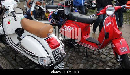Retro-Roller bei einer Show am zweiten Weihnachtstag in England Stockfoto