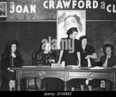 JOAN CRAWFORD (1905 – 1977) US-Schauspielerin. Treffen ihre US-Fan-Club im Jahre 1938 Stockfoto