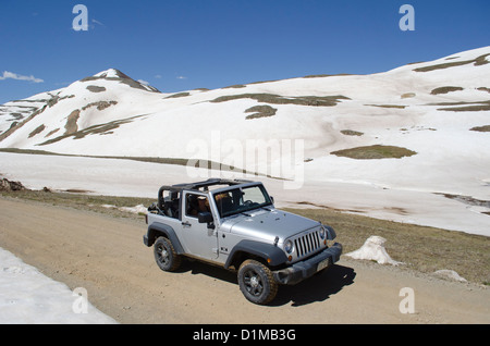 Ingenieur-Pass-Jeep-Tour geht auf 12.500 ft Höhe zwischen Silverton und und Lake City Colorado in den San Juan Mountains Stockfoto