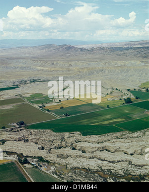 Trockenes LAND MIT bewässerten Flächen/COLORADO Stockfoto