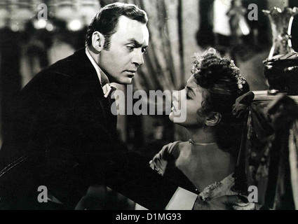 Das Haus Der Lady Alquist Gaslight Charles Boyer, Ingrid Bergman Gregory Anton (Charles Boyer) Versucht Seine Junge Frau Stockfoto