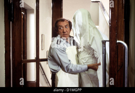 Bei Mir Stück Sie Richtig Bei Mir Stück Sie Richtig Dieter Hallervorden Willy Kritz (Dieter Hallervorden), der Stockfoto