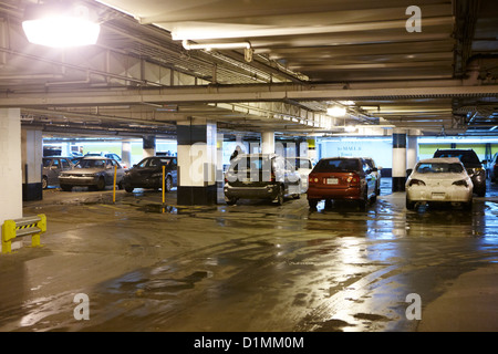 Nasser Untergrund beheizt Parkplatz in Saskatoon Saskatchewan Kanada im winter Stockfoto