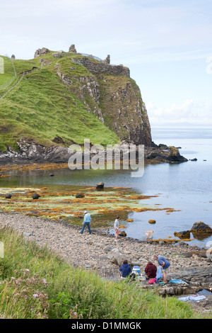 Duntulm Castle und Tulm Strandbucht, Trotternish, Isle Of Skye, Schottland Stockfoto