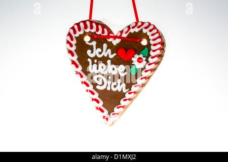 Lebkuchenherz, sagen: I Love you, in deutscher Sprache. Stockfoto