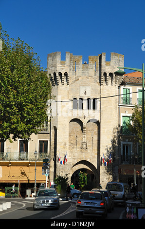 Porte Saunerie oder mittelalterliches Stadttor in der Stadtmauer oder Stadtmauer der Altstadt Manosque Alpes-de-Haute-Provence Provence Provence Frankreich Stockfoto