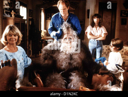 Bigfoot Und Die Hendersons Harry Hendersons Melinda Dillon, John Lithgow, Margaret Langrick, Joshua Rudoy Das "Monster" Stockfoto