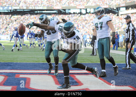 New Jersey, USA. 30. Dezember 2012: Philadelphia Eagles Wide Receiver Jeremy Maclin (18) nach seinem Tor einen Touchdown während einer Woche 17 NFL Matchup zwischen der Philadelphia Eagles und die New York Giants im MetLife Stadium in East Rutherford, New Jersey. Stockfoto