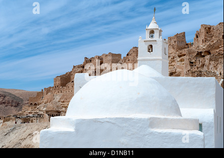 Süden von Tunesien, die Moschee von der alten Berber Dorf Chennini Stockfoto