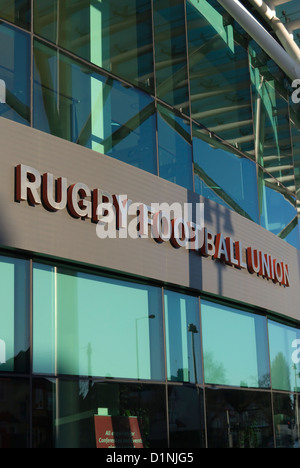 Rugby Football union Schild über dem Eingang zu den wichtigsten Büros von Twickenham Stadion, Middlesex, england Stockfoto