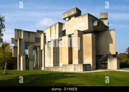 Österreich, Wien 23, Mauer, Kirche Zur Heiligsten Dreifaltigkeit (auch: Wotrubakirche), römisch-katholische Kirche aus Betonblöcken Stockfoto