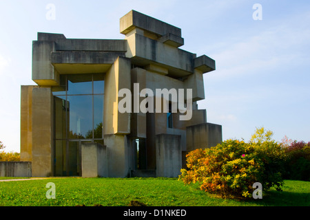 Österreich, Wien 23, Mauer, Kirche Zur Heiligsten daß (Auch: Wotrubakirche), Römisch-Katholische Kirche aus Betonblöc Stockfoto