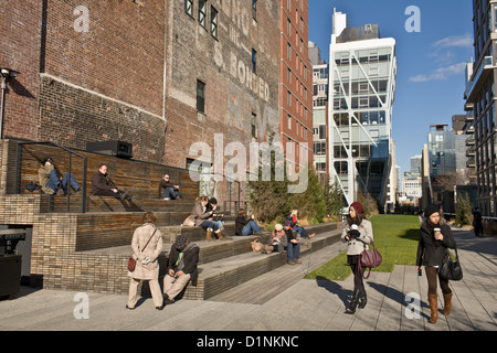 Die High Line, eröffnet 2009, ist ein Antenne urban Greenway Park auf einer erhöhten ehemaligen Schiene anspornen, West Side von Manhattan Stockfoto