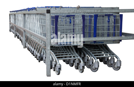 Isolierte Zeile verschachtelten Metall Einkaufswagen mit blauen Kunststoff-Teile Stockfoto