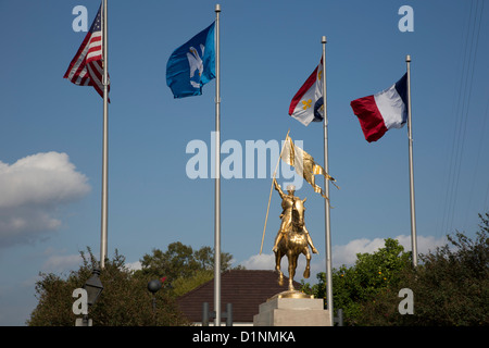 Statue von Jeanne d ' Arc auf dem Pferderücken im French Quarter von New Orleans. Stockfoto