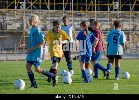 Berlin, Deutschland, Maedchenmannschaft des SC Union 06 im Poststadion Stockfoto