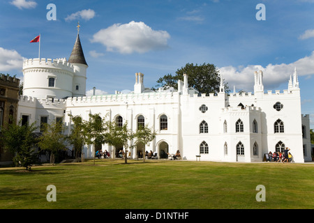 Exterieur der Strawberry Hill House, Saint Marys University, Twickenham. Middlesex. UK., nach der Restaurierung mit Lotterie Finanzierung. Stockfoto