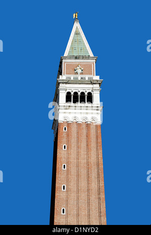 Markusplatz Campanile in Venedig - Campanile di San Marco. Stockfoto