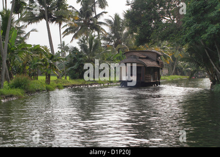 Die Backwaters von Kerala in einem Hausboot Cruisen Stockfoto