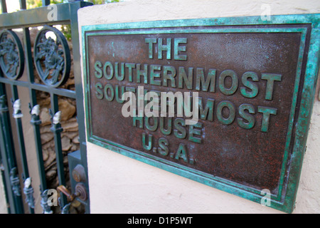 Florida Key West Florida, Keys South Street, Schild, Logo, Plakette, Markierung, südlichste südlichste Häuser, lustig, Humor, humorvoll, Humor, humorvoll, Humor, Humor, Stockfoto