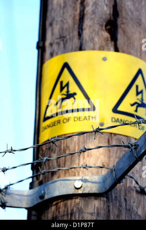 Strom, Gefahr des elektrischen Schlags Warnhinweis. Stockfoto