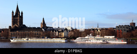 Reich verzierte Gebäude im Bereich zwischen der Stadt Köln, Nordrhein-Westfalen, Deutschland, Europa Stockfoto