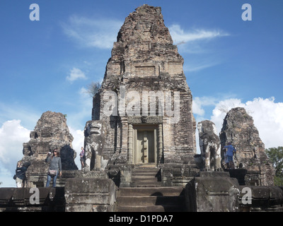 Der Ost-Mebon ist ein alter Tempel der Hindu-Gott Shiva gewidmet und wurde im 10. Jahrhundert in Angkor, Kambodscha. Stockfoto