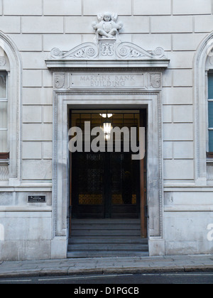 Eingang zum ehemaligen Martins Bankgebäude in Liverpool UK Stockfoto
