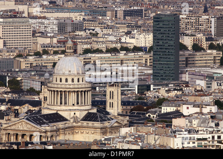 Le Panthéon in Paris - Blick vom Turm Montparnasse Stockfoto