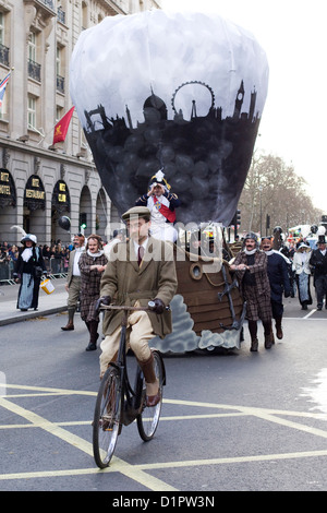 Feier-Hauptstadt der Welt "ist das Thema für Londoner New Year es Day Parade im Jahr 2013 Stockfoto