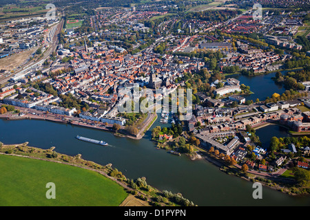 Den Niederlanden, Doesburg, befestigte Stadt am Fluss IJssel. Luft. Stockfoto