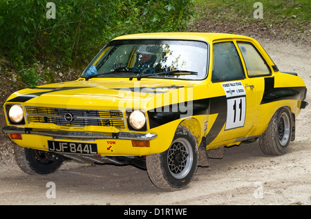 1972 Opel Ascona auf der Rallye-Bühne mit Fahrer Paul Howarth auf die 2012 Goodwood Festival of Speed, Sussex, UK. Stockfoto