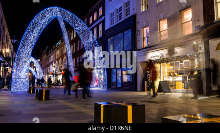 London: Weihnachtsdekoration der Bond Street in London Stockfoto