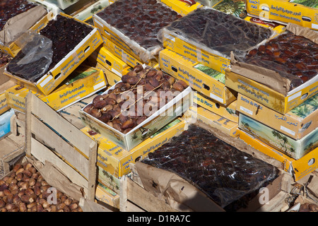 Marokko, Agdz, Termine für den Verkauf auf Markt. Stockfoto