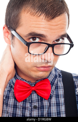 Nahaufnahme von schweren sorgen Nerd Mann in Brillen, isoliert auf weißem Hintergrund. Stockfoto