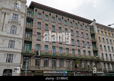 Linke Wienzeile Nr. 40 Otto Wagner Secession Apartmentgebäude Naschmarkt in Wien, Österreich. Stockfoto