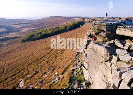 Stanage Edge, Stretching für 4 Meilen dieser Gritstone Böschung oder Cliff ist ein Mekka für Kletterer, Derbyshire, Peak District, Großbritannien Stockfoto