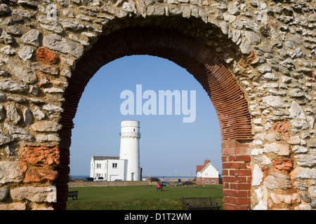 Die Überreste der Kapelle und dem Leuchtturm in Hunstanton Norfolk St. Edmund Stockfoto