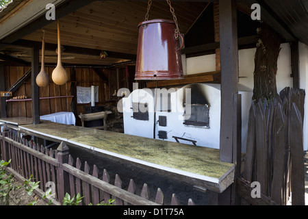 Das Dorf Hollokoe, Bäckerei mit Backofen. Die alte Stadt Hollokoe ist nahezu unverändert seit mittelalterlicher Zeit. Europa, Ungarn Stockfoto