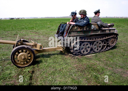 Wiederaufbau der Schlacht um den Zweiten Weltkrieg, die Befreiung von Ostrava, Tschechische Republik, Nachstellung WW2 Nachstellung, Kettenkraftrad HK 101, sdkfz 2 Stockfoto